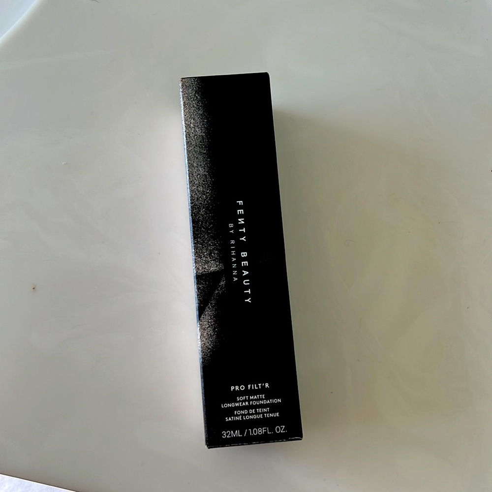 FENTY beauty by Rihanna